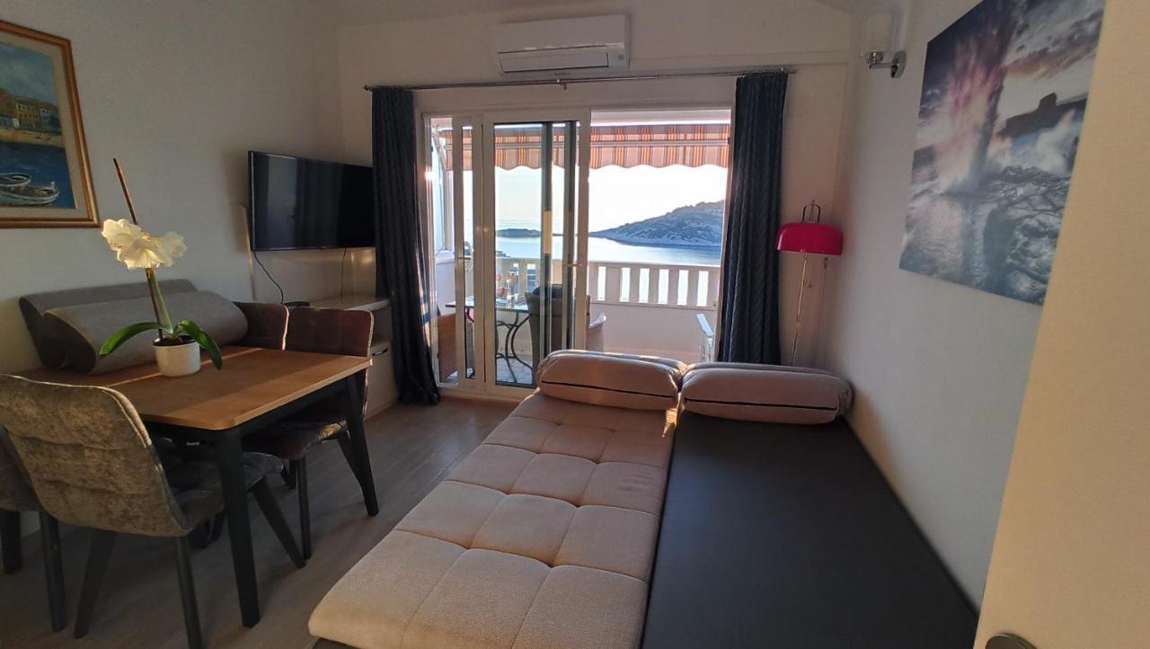 Jakopovic Apartments Rogoznica  Luaran gambar